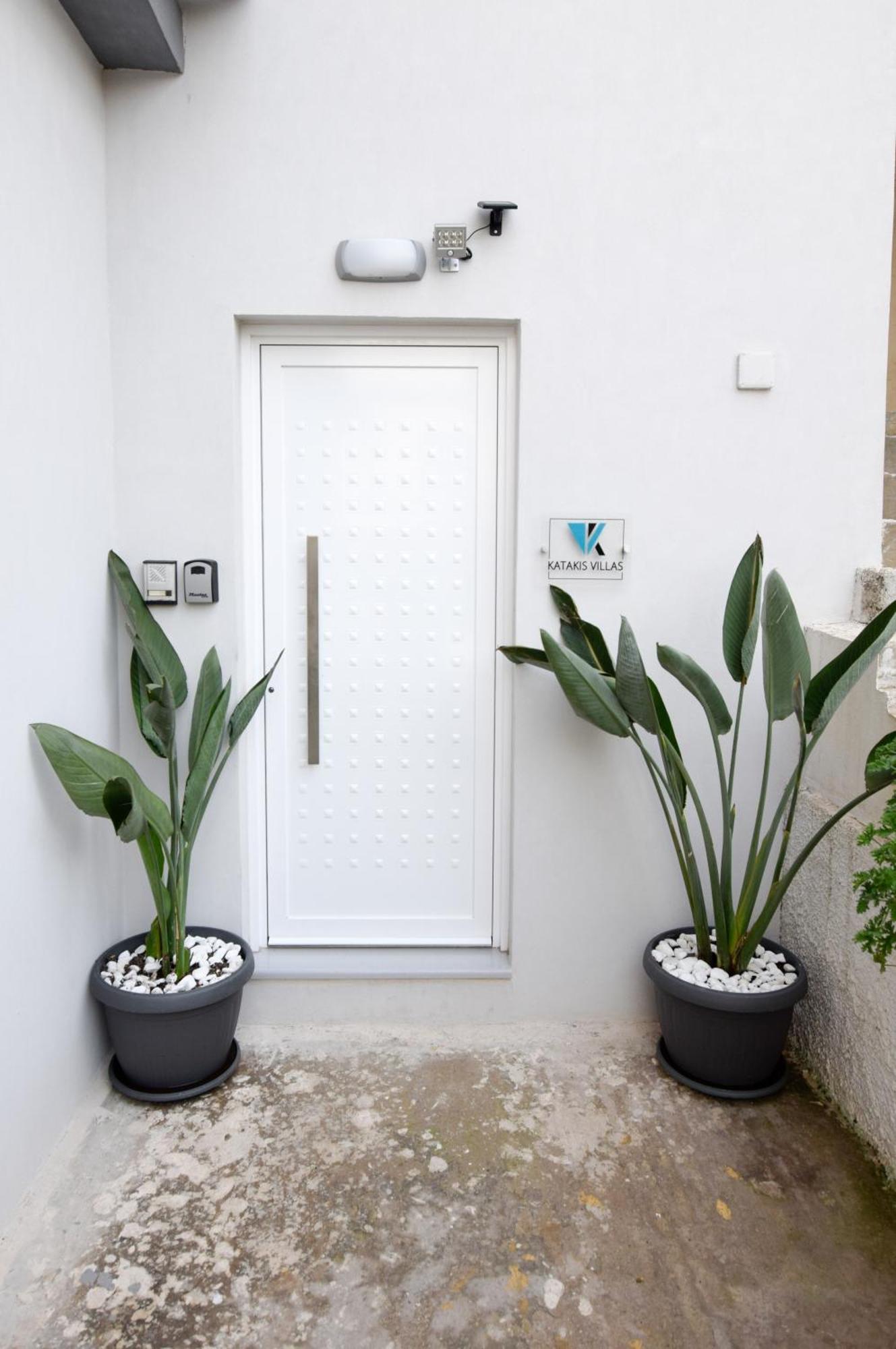Katakis Luxury Apartment Chania  Exteriör bild